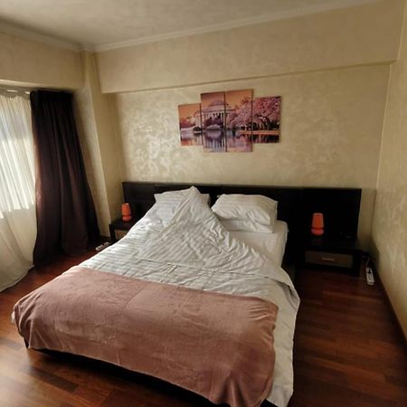 Downtown Top Apartments Бухарест Экстерьер фото